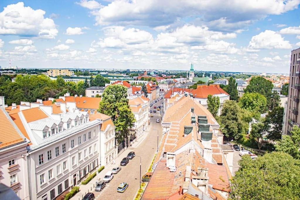 Central Apartment With Balcony And Views, Old Town, Metro Warsaw Luaran gambar